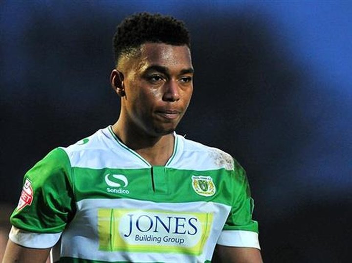 Campbell extends Yeovil loan for a further month