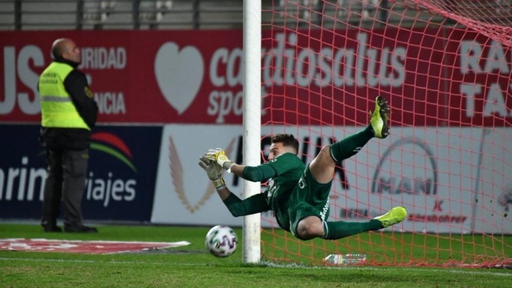 Marcellán da al Murcia la Copa Federación en los penaltis. Twitter/realmurciacfsad