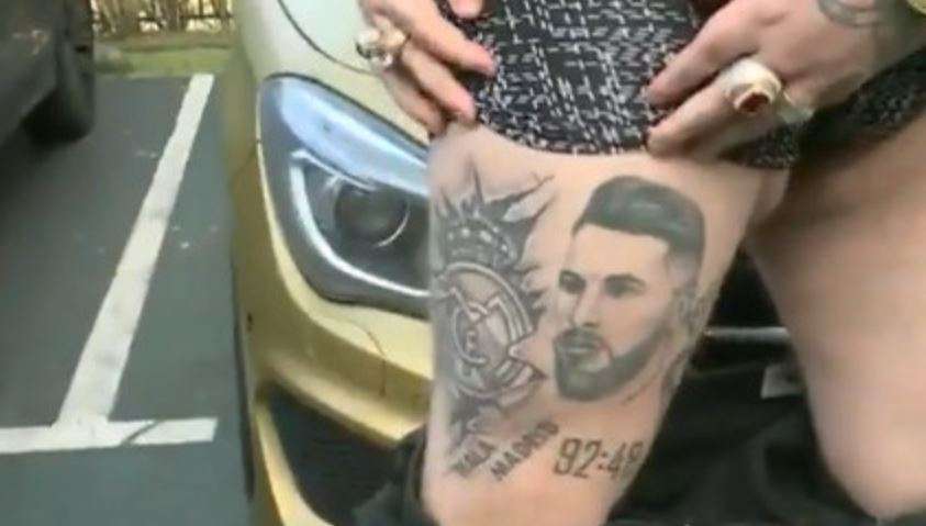 Tatuaje de un aficionado holandés de la cara de Sergio Ramos
