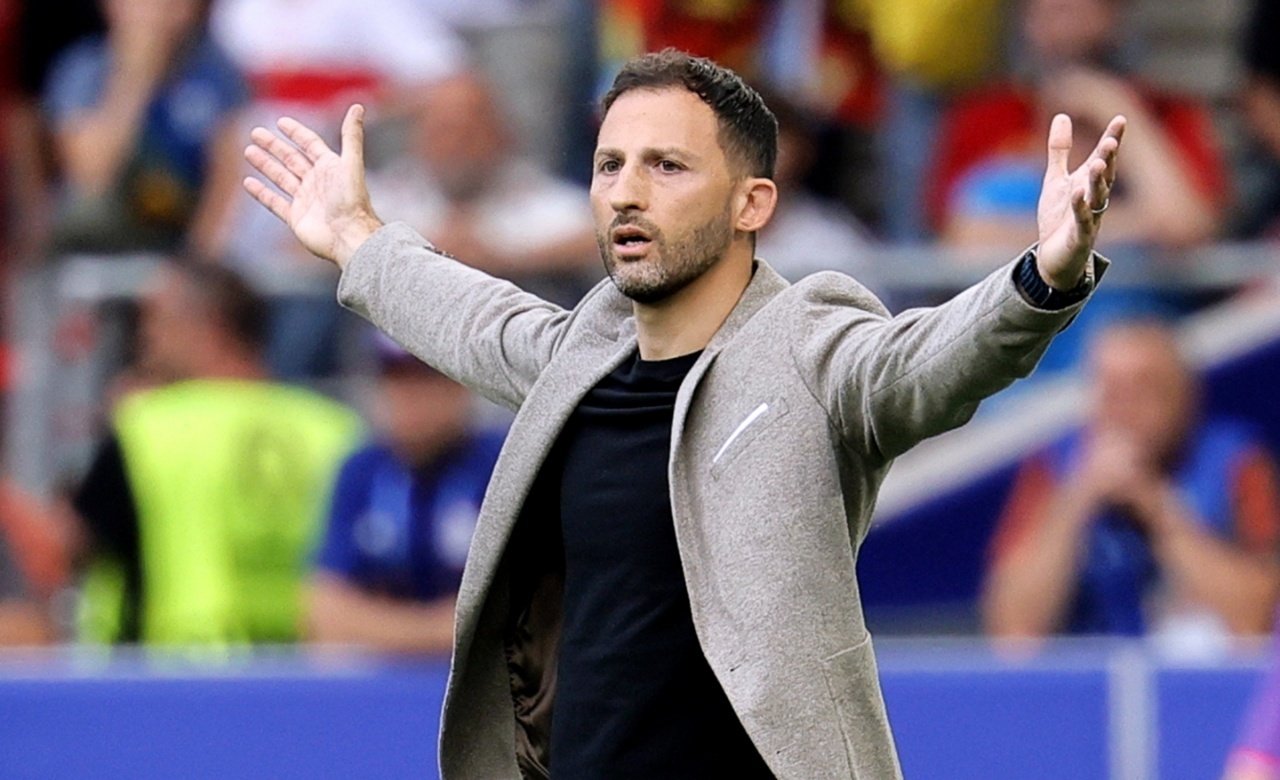 Tedesco, sorprendido por los pitos. EFE