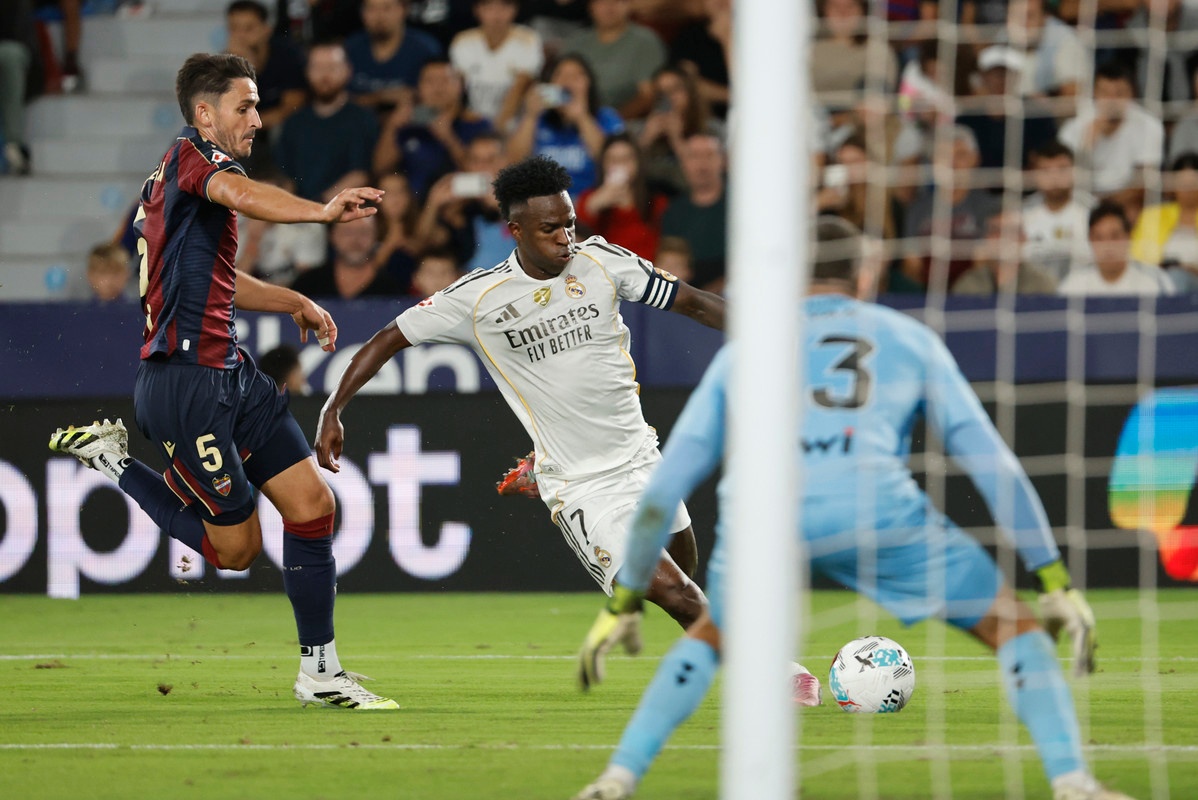 Elgezabal señala a Vini: Cuando se nos falta al respeto, hay que decir basta