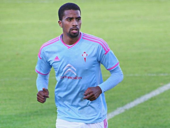 Sancionado con 4 partidos Lubanzadio, el futbolista que denunció racismo