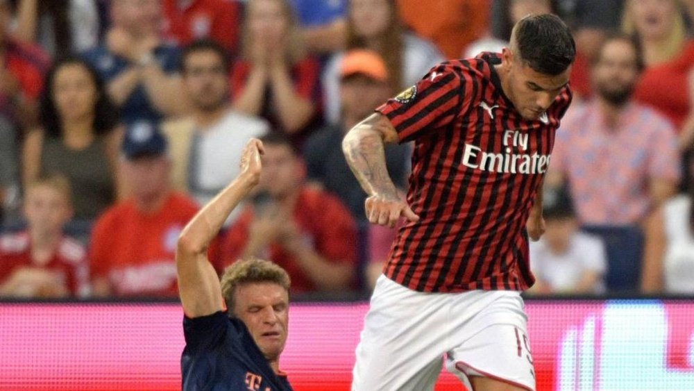 Theo pudo ser del Nápoles, pero el Milan se interpuso. AFP