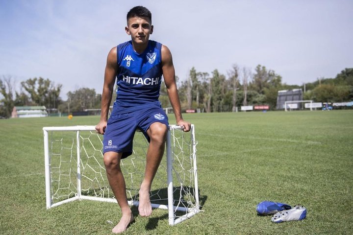 Tevez to help Man City sign Thiago Almada