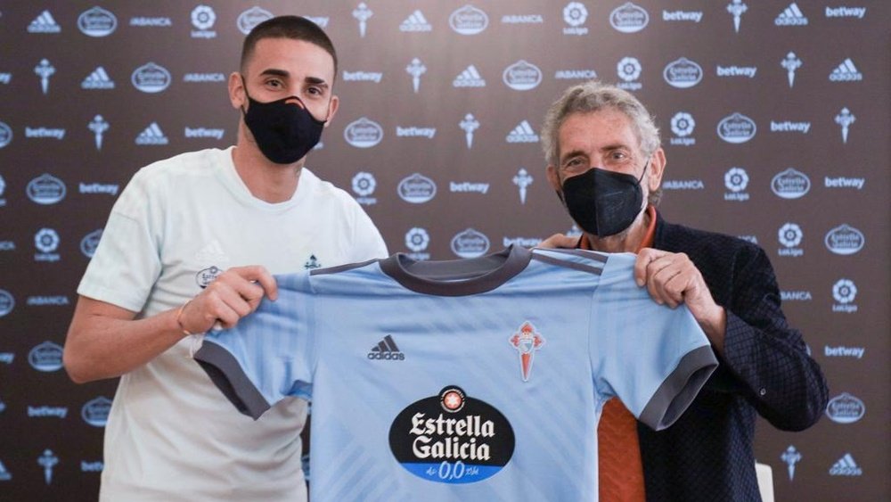 El Celta confirmó el fichaje de Thiago Galhardo. RCCelta