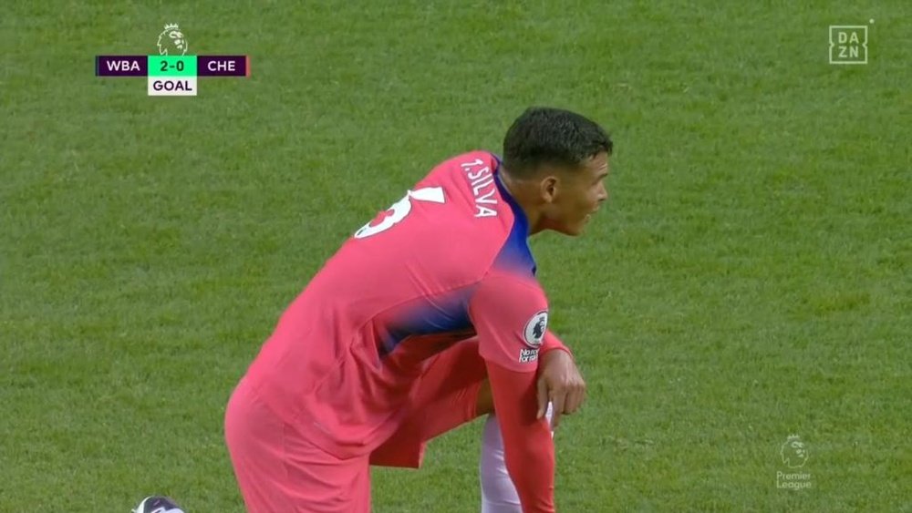 Thiago Silva foi o culpado do segundo gol. Captura/DAZN