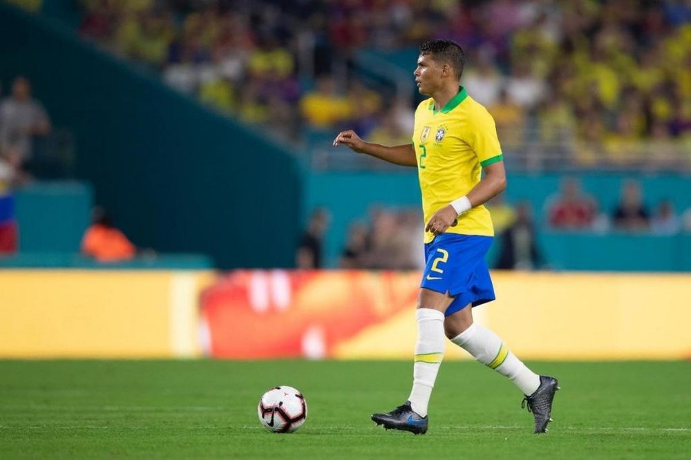 Thiago Silva em ação pela Seleção Brasileira. Twitter @tsilva3