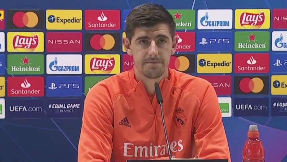 Thibaut Courtois falou com a imprensa um dia antes de receber o Shakhtar. Captura/pscp/RealMadrid