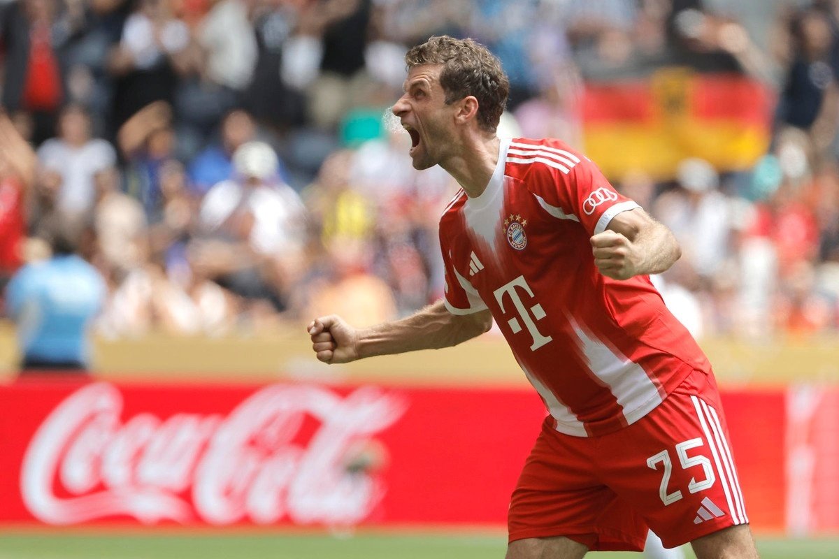 Bayern legend Muller bows out with milestone brace at Club World Cup
