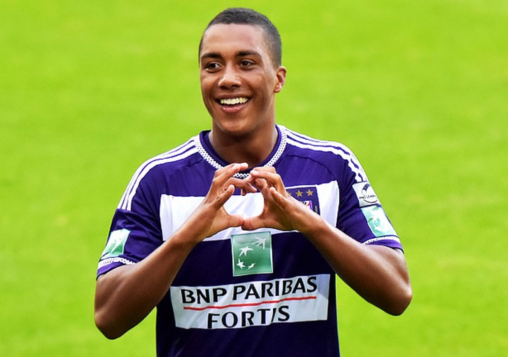 O meia belga, aos 20 anos, já leva quatro épocas na equipe sênior do Anderlecht. RSCA