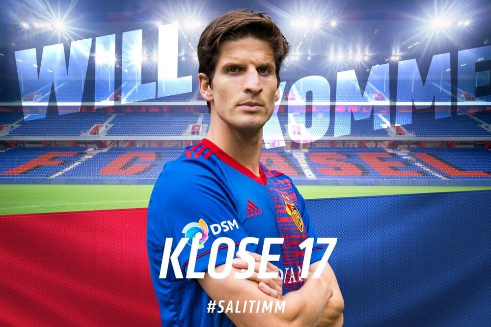 Timm Klose, cedido con opción de compra al Basilea. Twitter/FCBasel1893