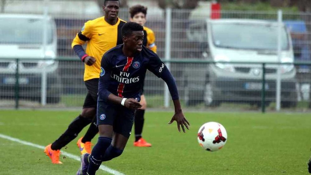 Tim Weah quiere seguir los pasos de su padre. Twitter