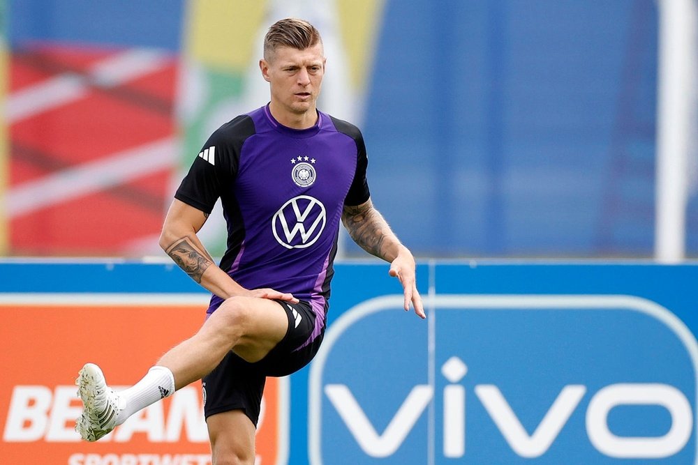 Kroos responded to Joselu's words. EFE/Alberto Estevez