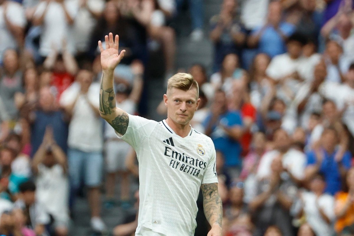 Kroos, estrella en su vuelta al Bernabéu. EFE/Juanjo Martín