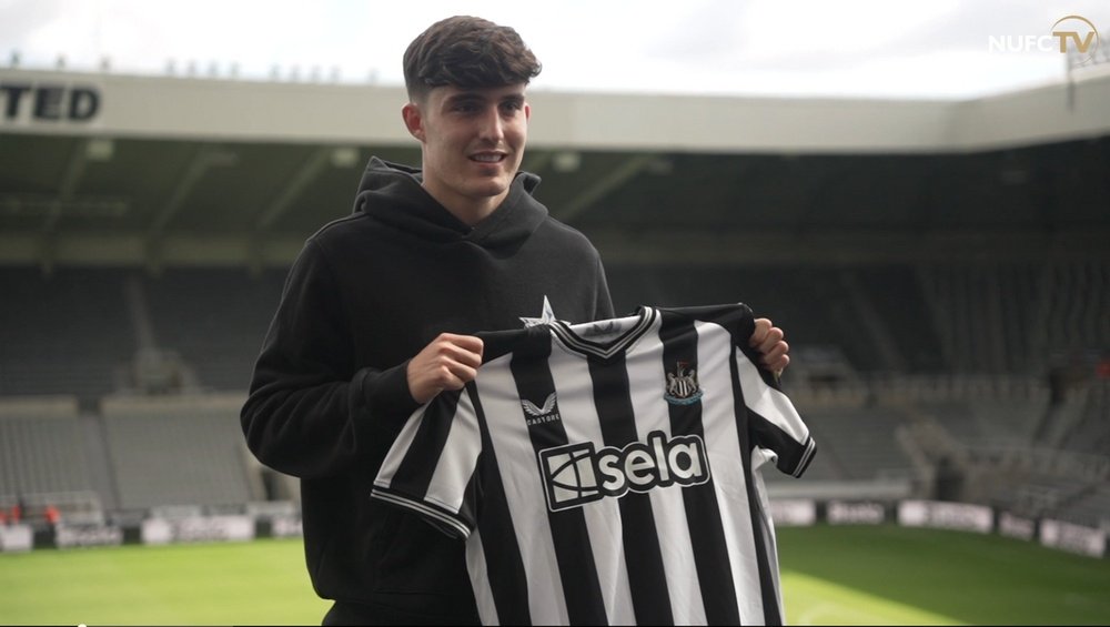 Newcastle swoop for Tino Livramento from Southampton