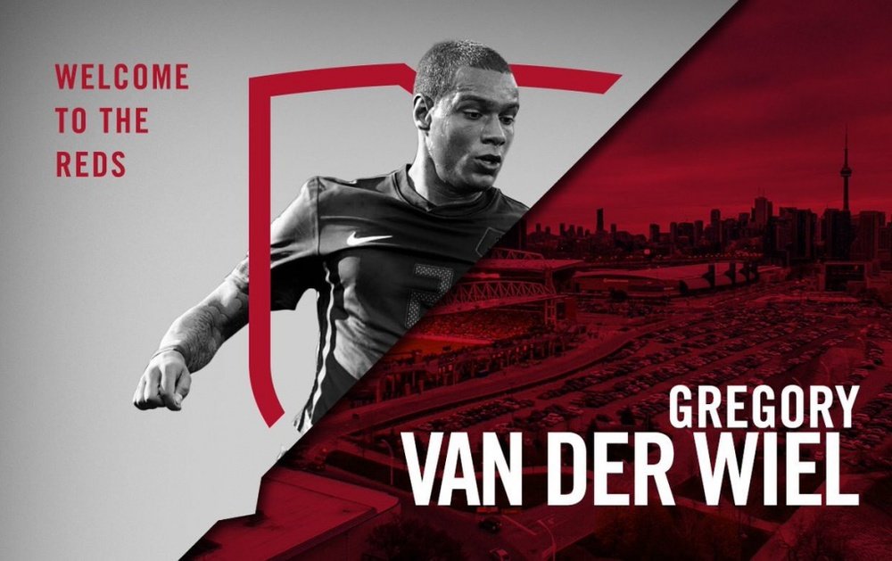 Toronto sign Van der Wiel. TorontoFC