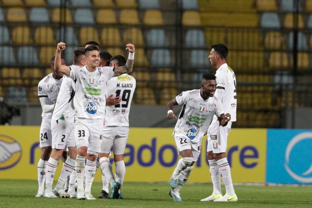 Dayro Moreno endereza a Once Caldas en la Sudamericana. EFE