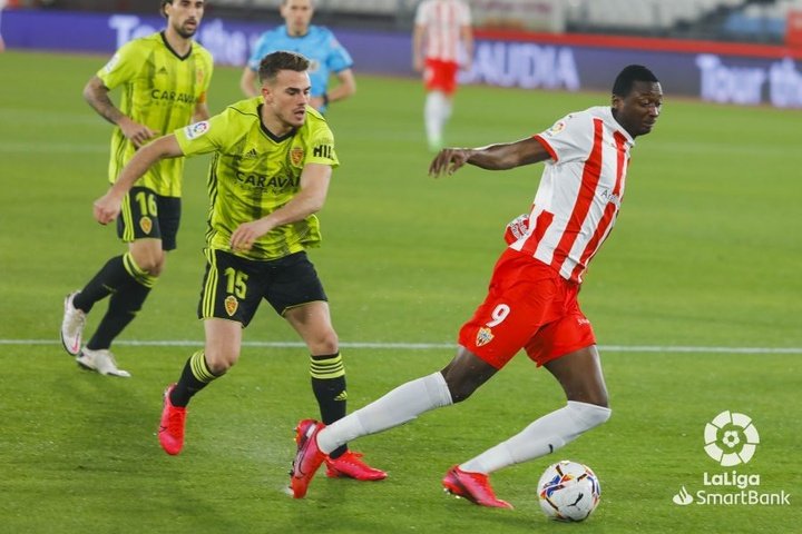El Krasnodar convence a Sadiq a falta de acuerdo con el Almería