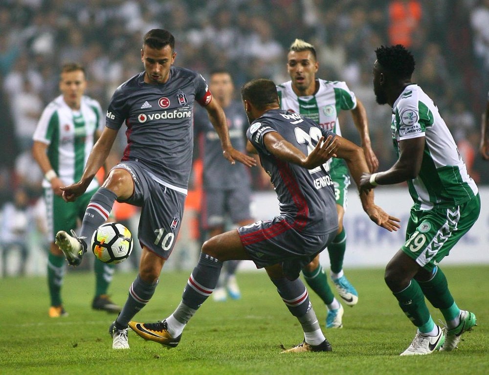O Konyaspor venceu a partida por 1-2. Besiktas