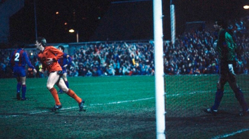 El Dundee United ganó los dos choques al Barcelona en la temporada 1986-87.