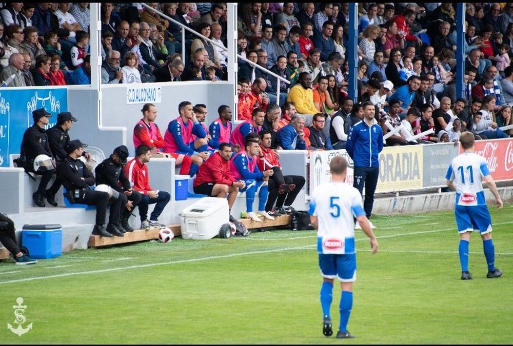 Óscar Díaz espera que el Alcoyano resuelva en casa. Twitter/CD_Alcoyano