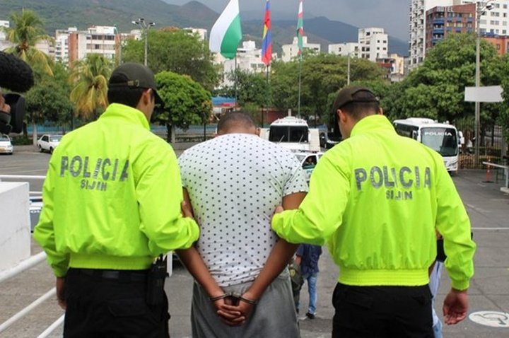 Detienen a dos acusados del ataque que dejó parapléjico a un futbolista colombiano