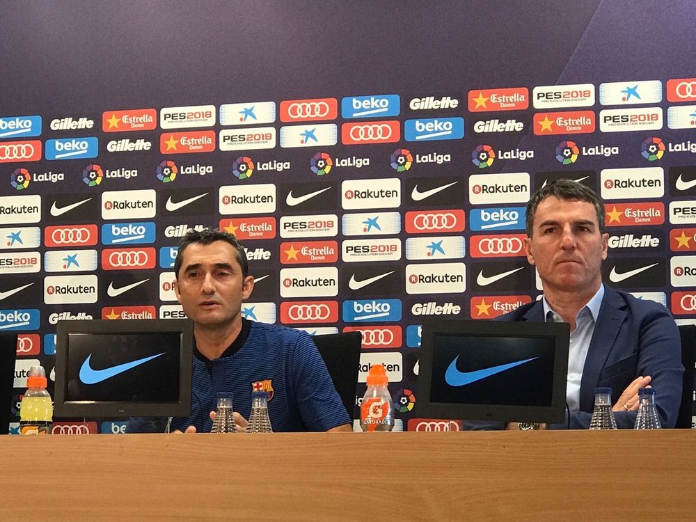 Valverde e Robert, ambos na conferência de imprensa. FCBarcelona