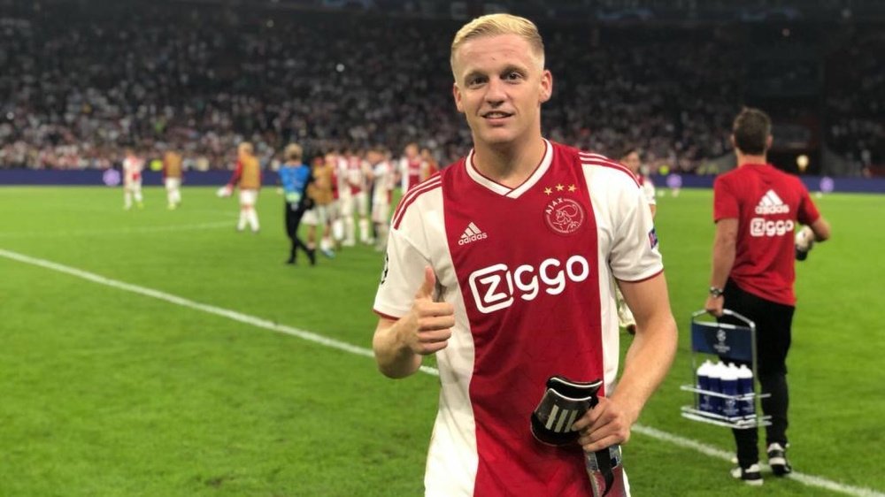 L'Ajax ne le laissera pas partir le joueur pour moins de 40 millions. Ajax