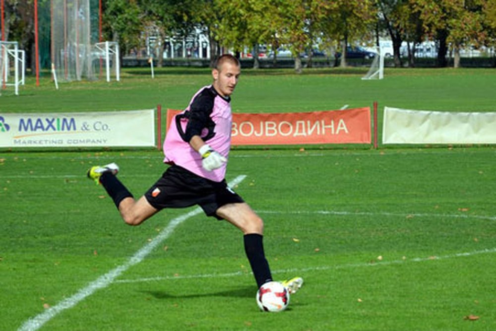 O jovem sérvio Milinkovic-Savic poderá ser o novo guarda-redes do Benfica. FkVojvodina