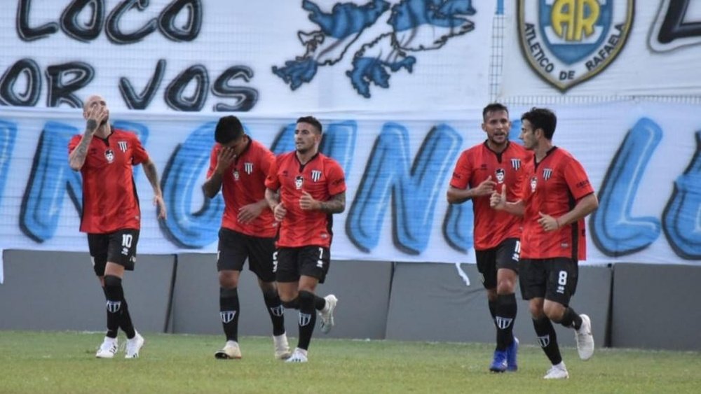 Gimnasia y Sarmiento echan el cierre temporal en Argentina. AtléticoRafaela