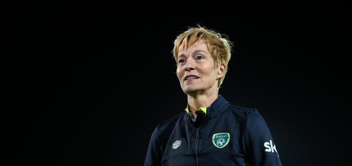 Vera Pauw, entrenadora de Irlanda, denuncia que fue violada cuando era jugadora