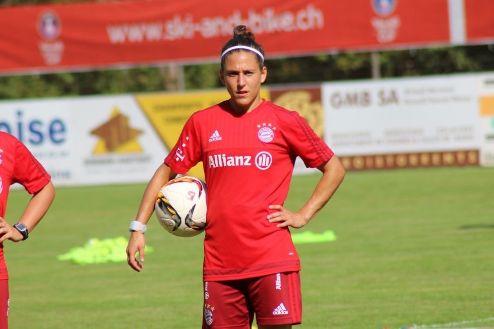 Vero Boquete, internacional absoluta española, en un entrenamiento del Bayern de Múnich femenino. Twitter