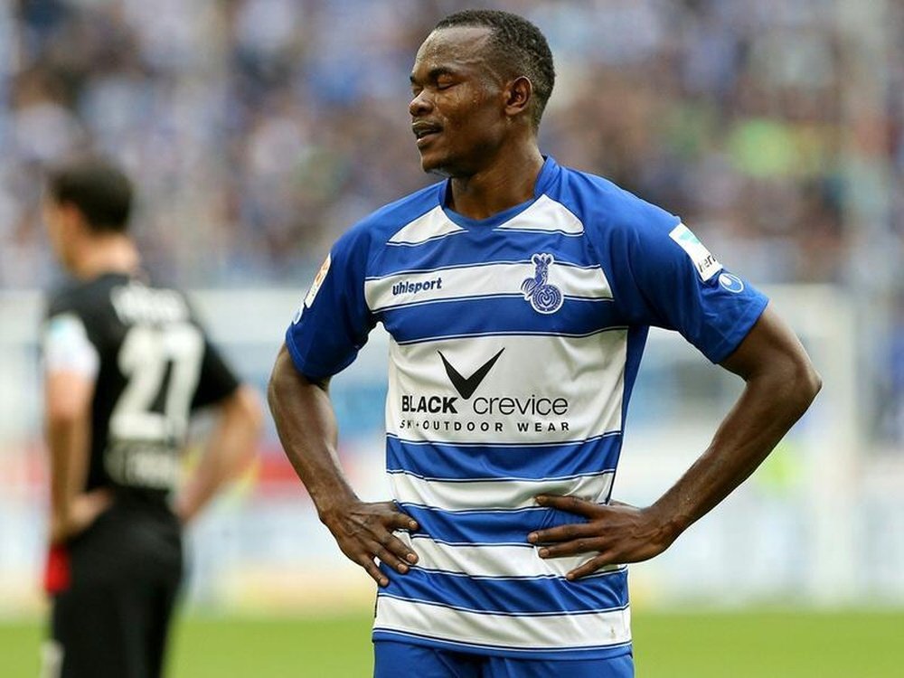 Victor Obinna jugará la próxima temporada en el Darmstadt tras su paso por el Duisburgo. DonAukurier