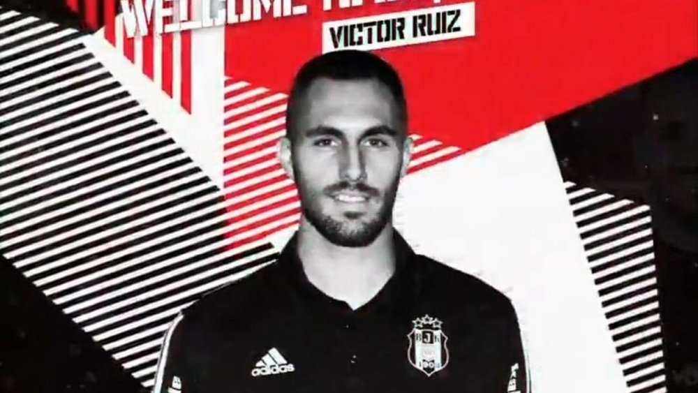 Víctor Ruiz salió finalmente del Villarreal. Twitter/Besiktas