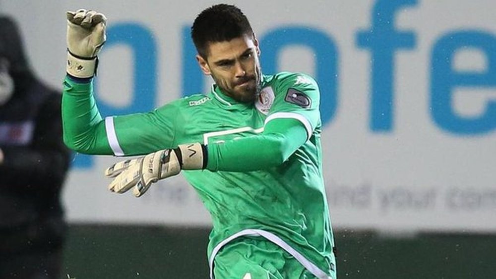 Valdes in action on his debut for Standard Liege. Twitter