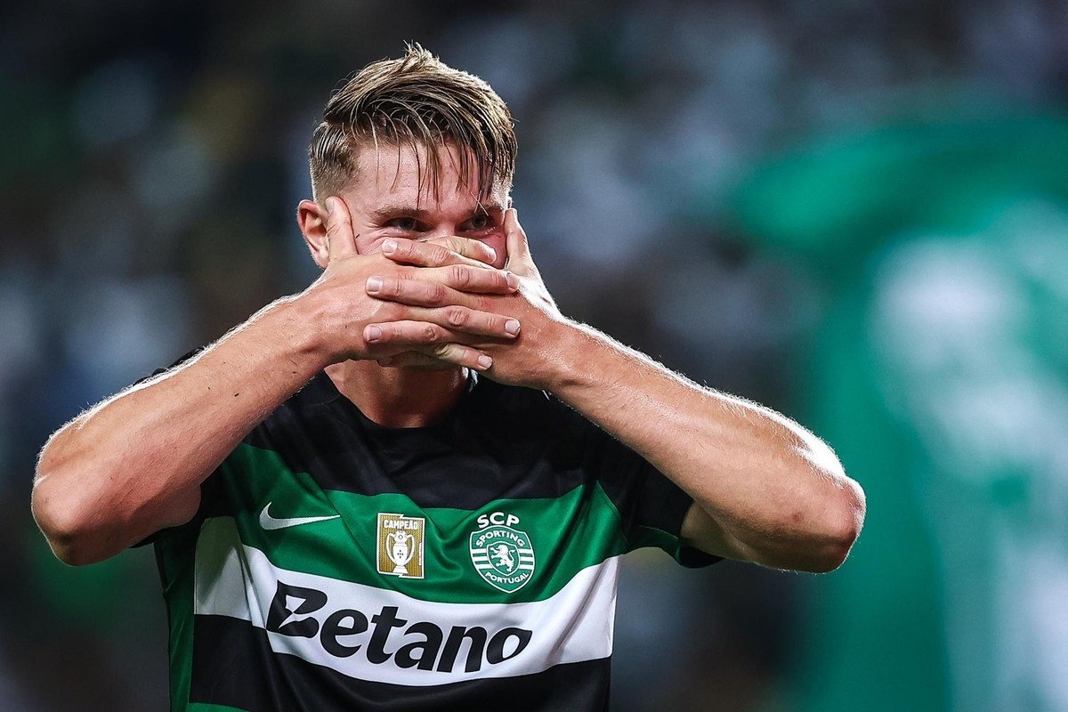 Viktor Gyokeres has broken his silence on the possibility of a Ruben Amorim reunion at Man United.