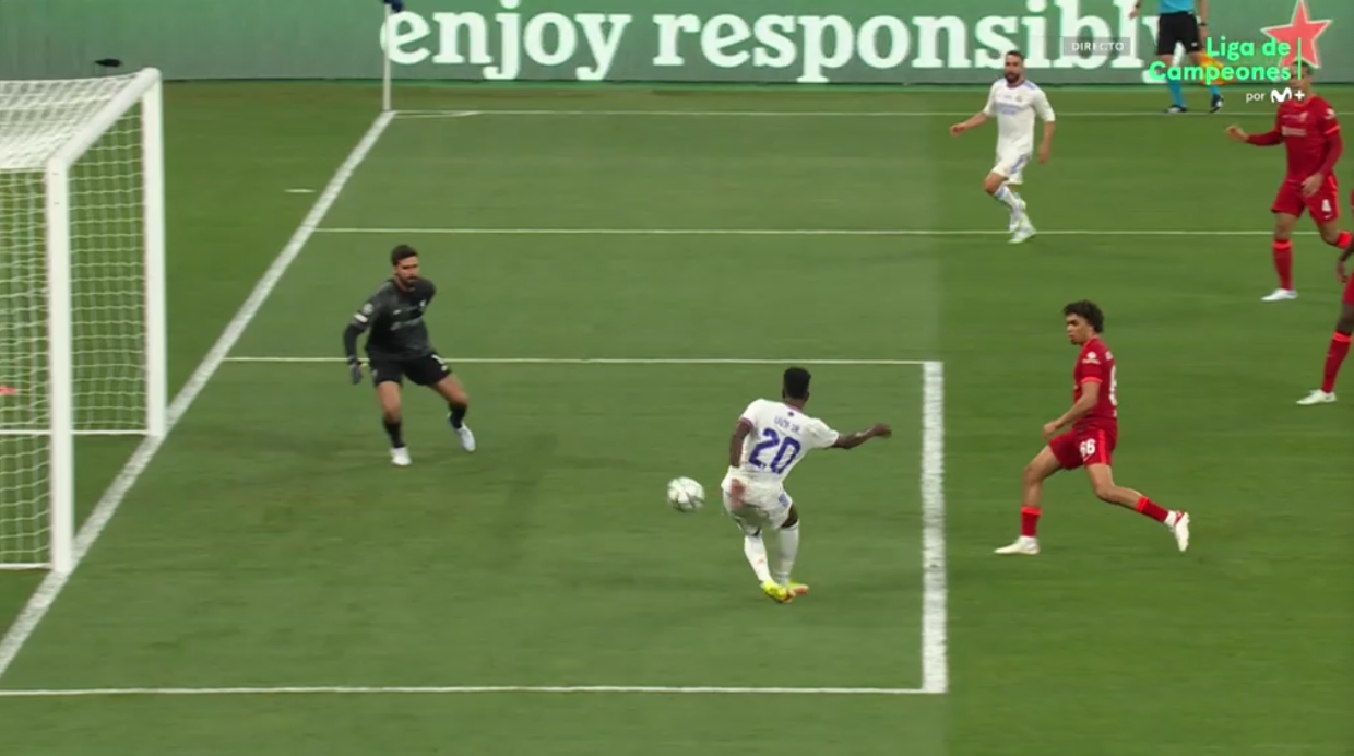 Vinicius forgot about VAR and controversy to give Madrid the lead