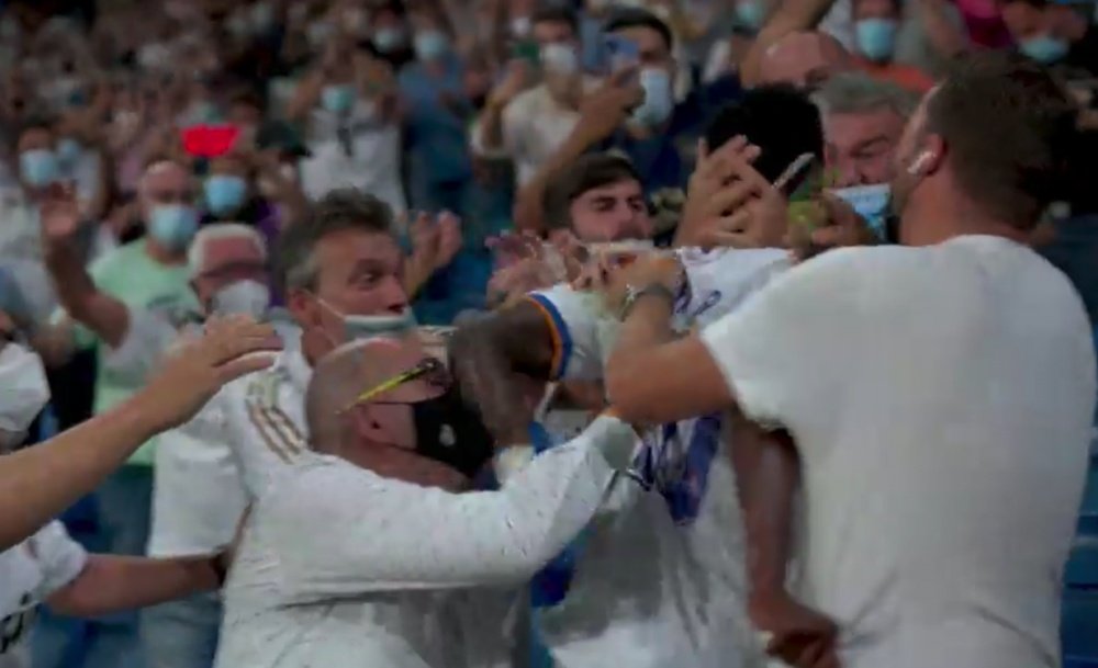 Vinicius marcó el 3-2 y se volvió loco con la afición. Captura/MovistarLaLiga