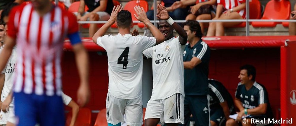 Vinícius marcó los dos goles del Real Madrid Castilla. RealMadrid