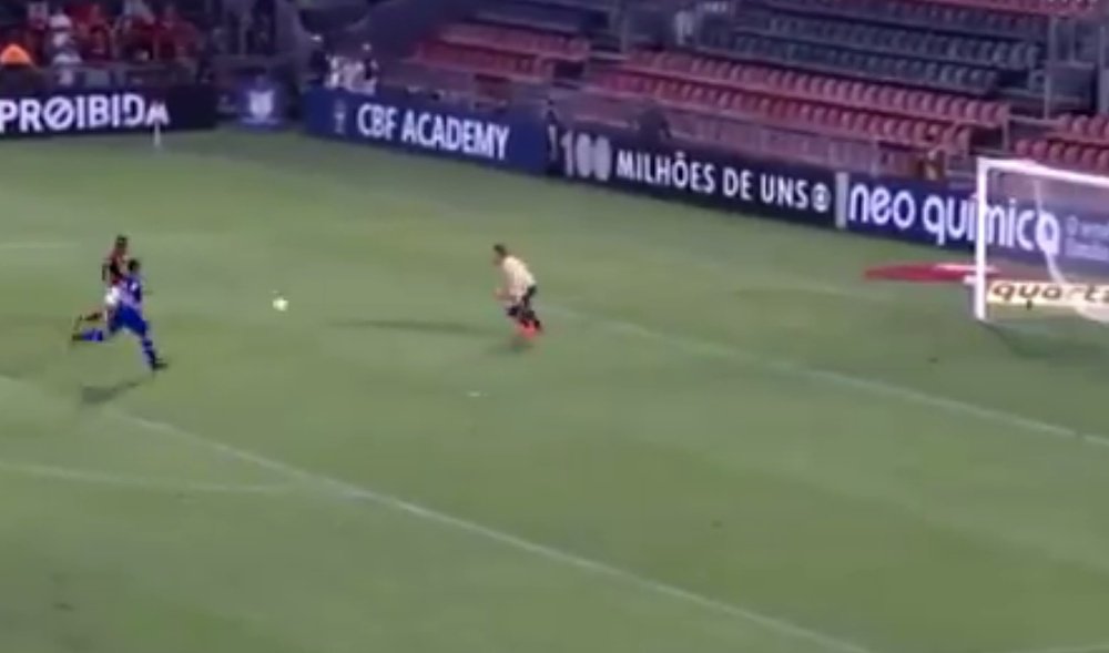 Vinicius Jr. marque le but du 2-0 face à Cruzeiro avec la manière. Capture