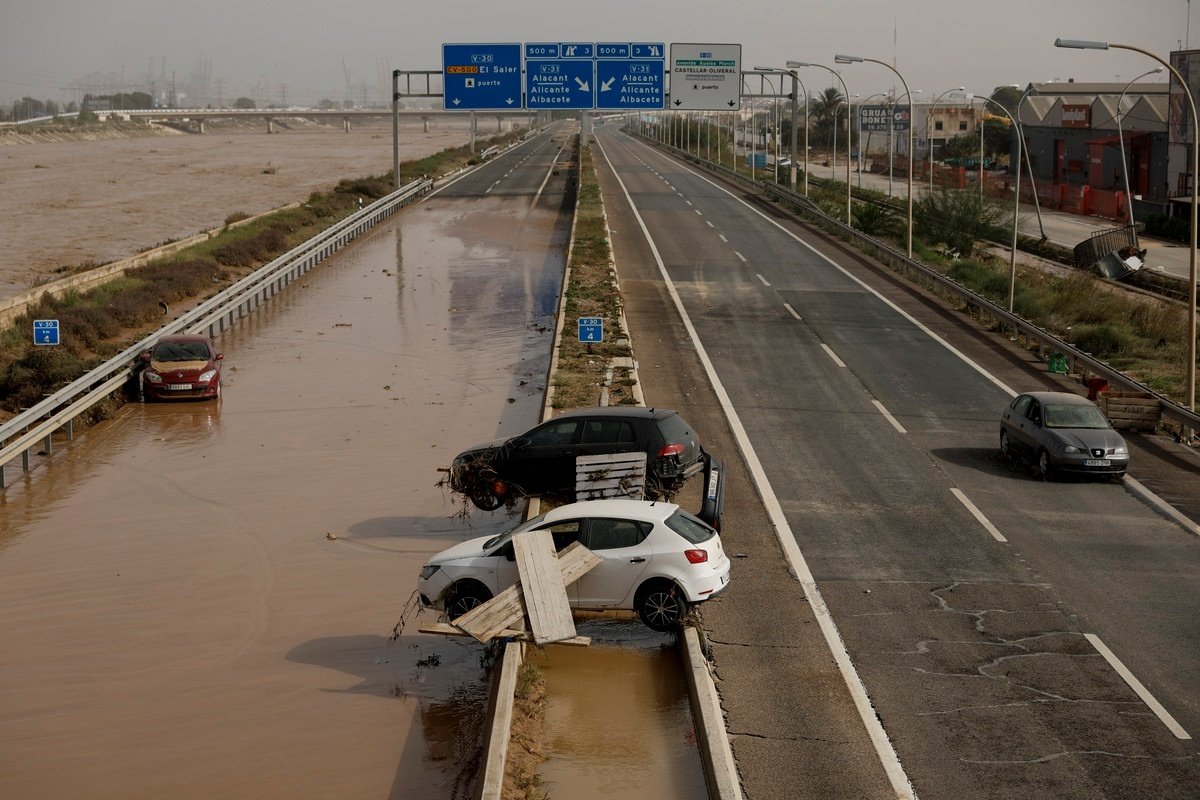 Alluvione Valencia: cinque partite rinviate