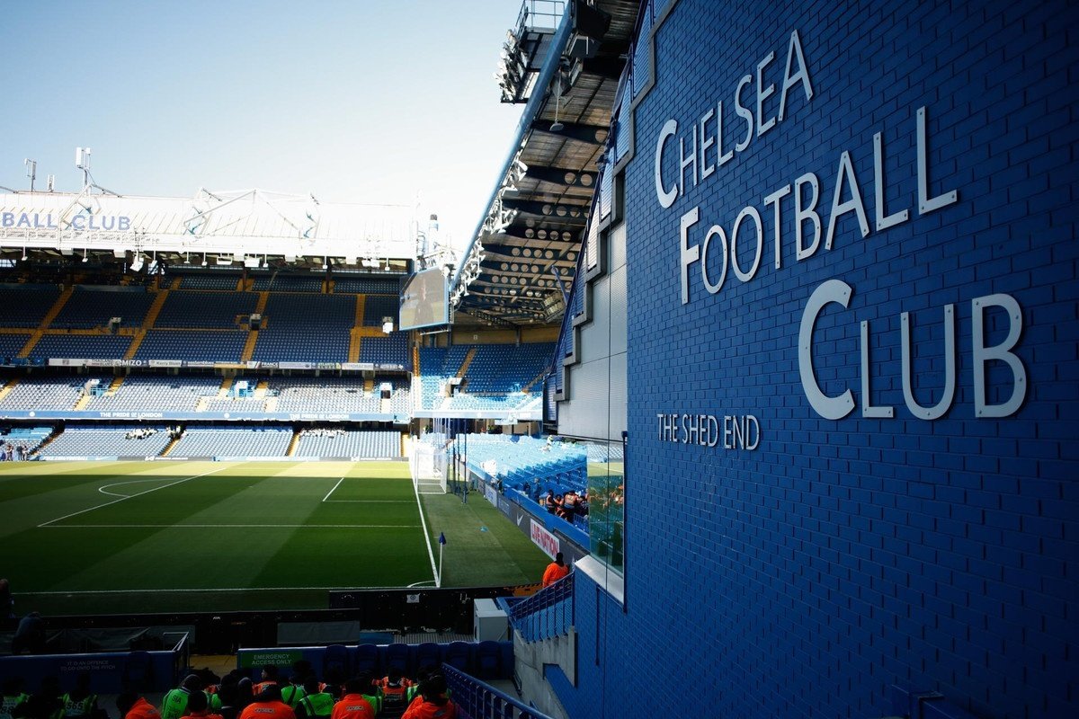 Any relocation would also require negotiations with Chelsea Pitch Owners. EFE