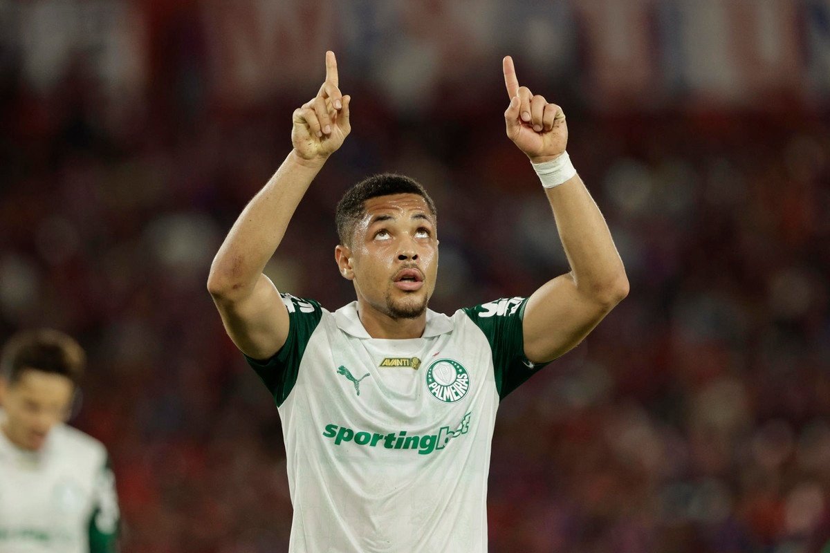 A Vitor Roque le costó arrancar. EFE