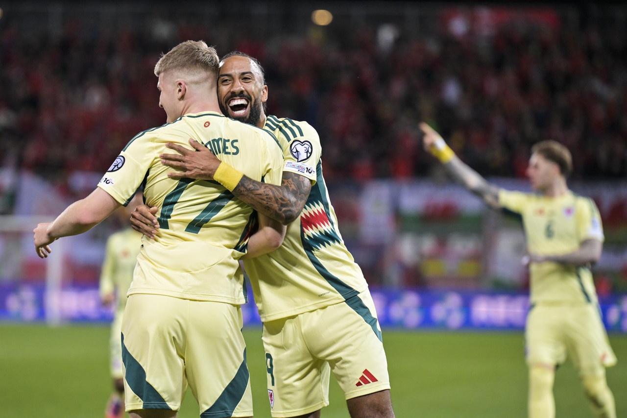 Gales se agarra al clavo de la repesca