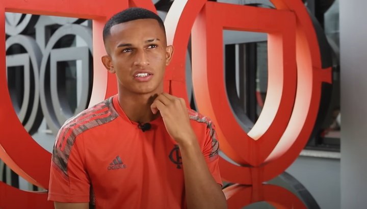 Wesley se quedó sin firmar con el Barcelona. Captura/FlamengoTV