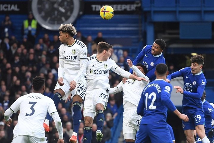 Fofana header fires Chelsea past Leeds