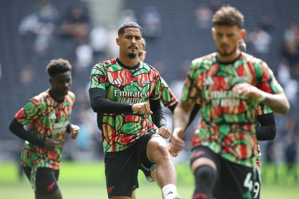William Saliba is expected to miss Arsenal's next three matches. EFE