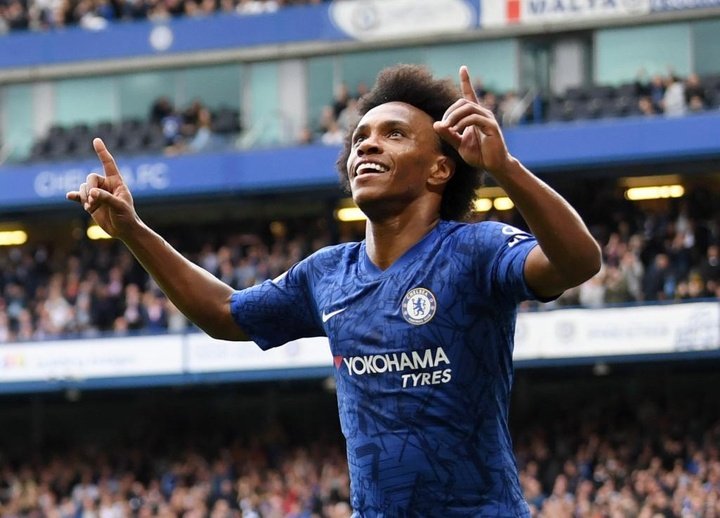 Dominant Chelsea get Lampard first home league win
