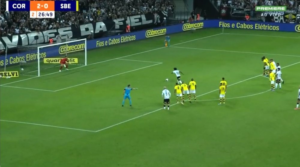 Willian volta a marcar com a camisa do Timão. Captura Premier