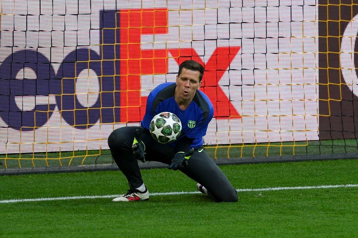 Szczesny y Joan García serán los porteros del Barça. EFE